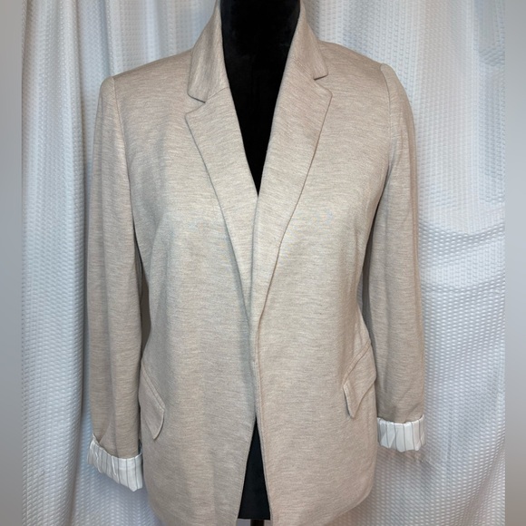 Chico's Jackets & Blazers - Chico’s women’s tan blazer open front pockets size small (4-6)